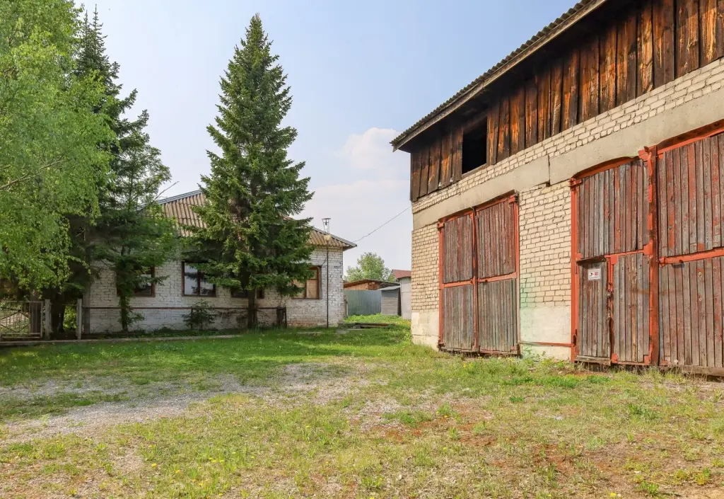 Нежилое здание, ул. Матросова