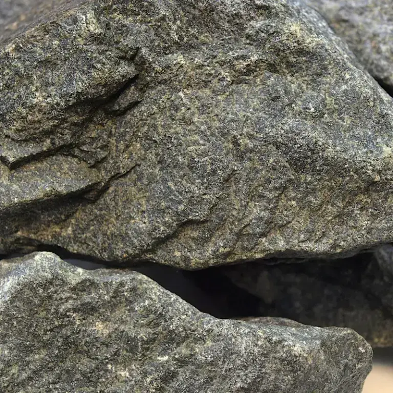 Дунит колотый