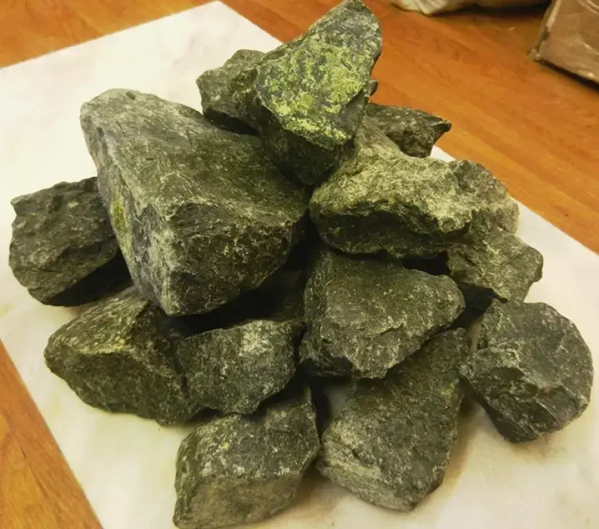 Дунит колотый