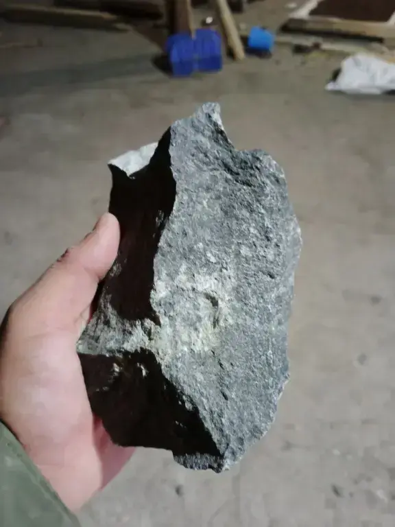 Хромит колотый