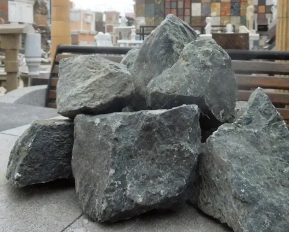 Змеевик колотый