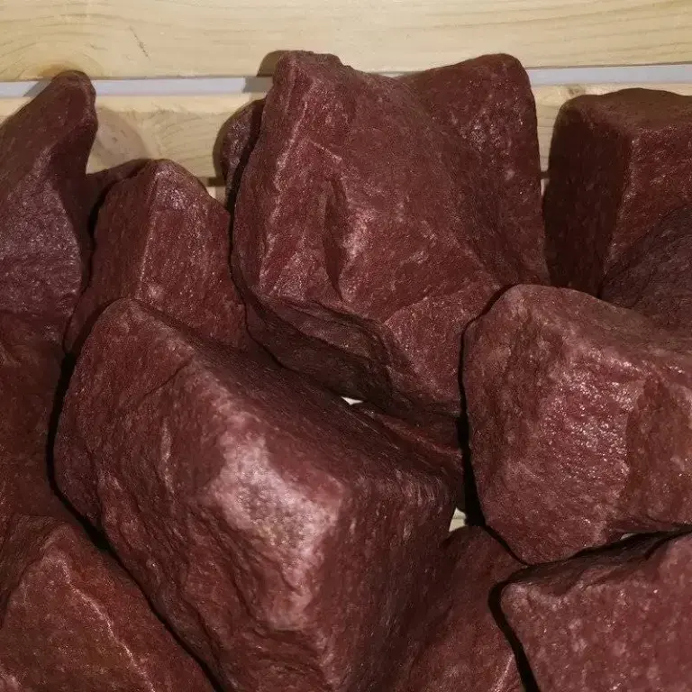Кварцит малиновый шлифованный
