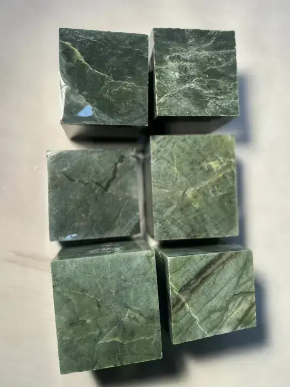 Кубики из нефрита