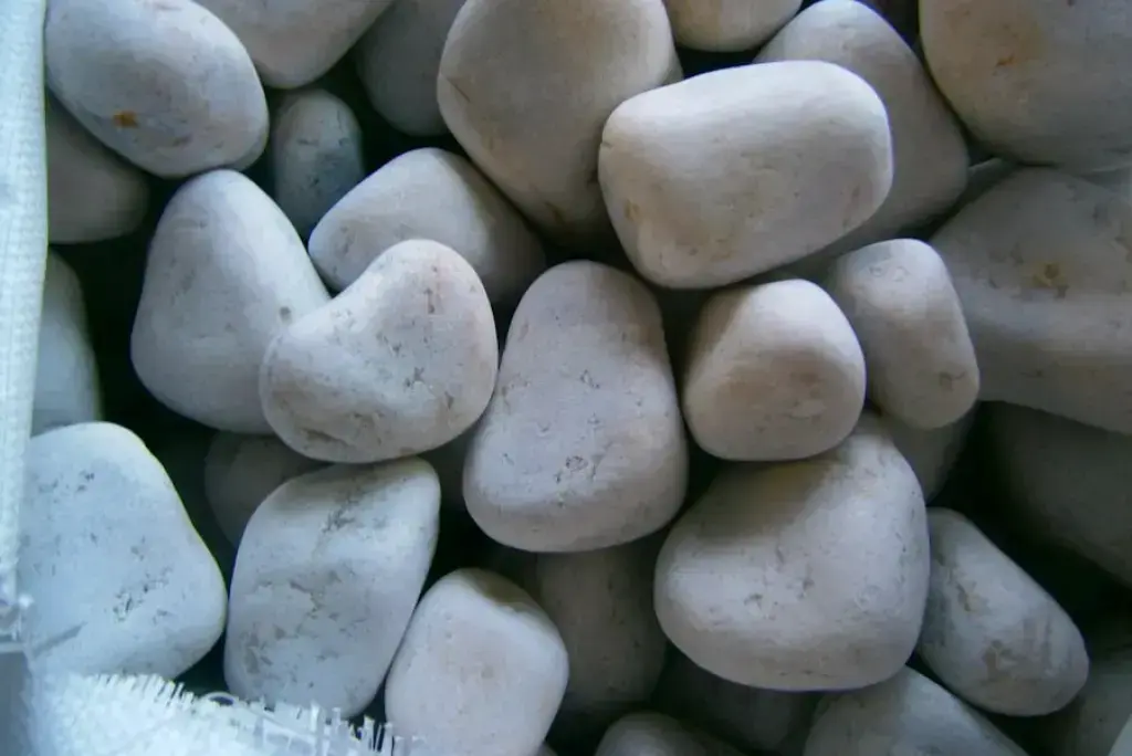 Кварц белый шлифованный