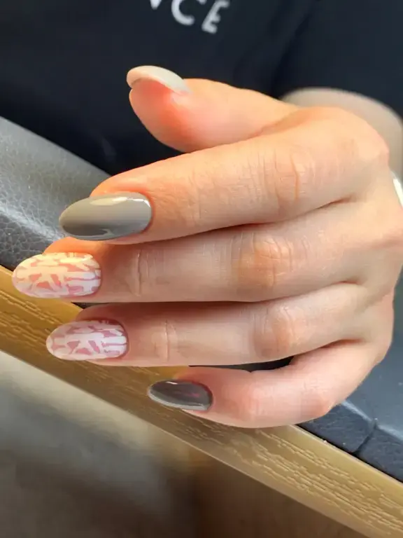 Маникюр + однотонное покрытие