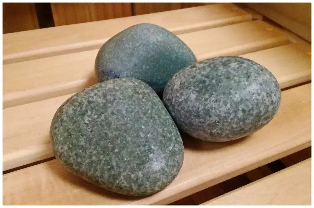 Жадеит шлифованный