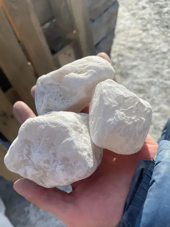 Кварц белый шлифованный