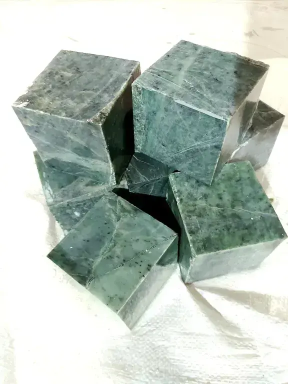 Кубики из нефрита