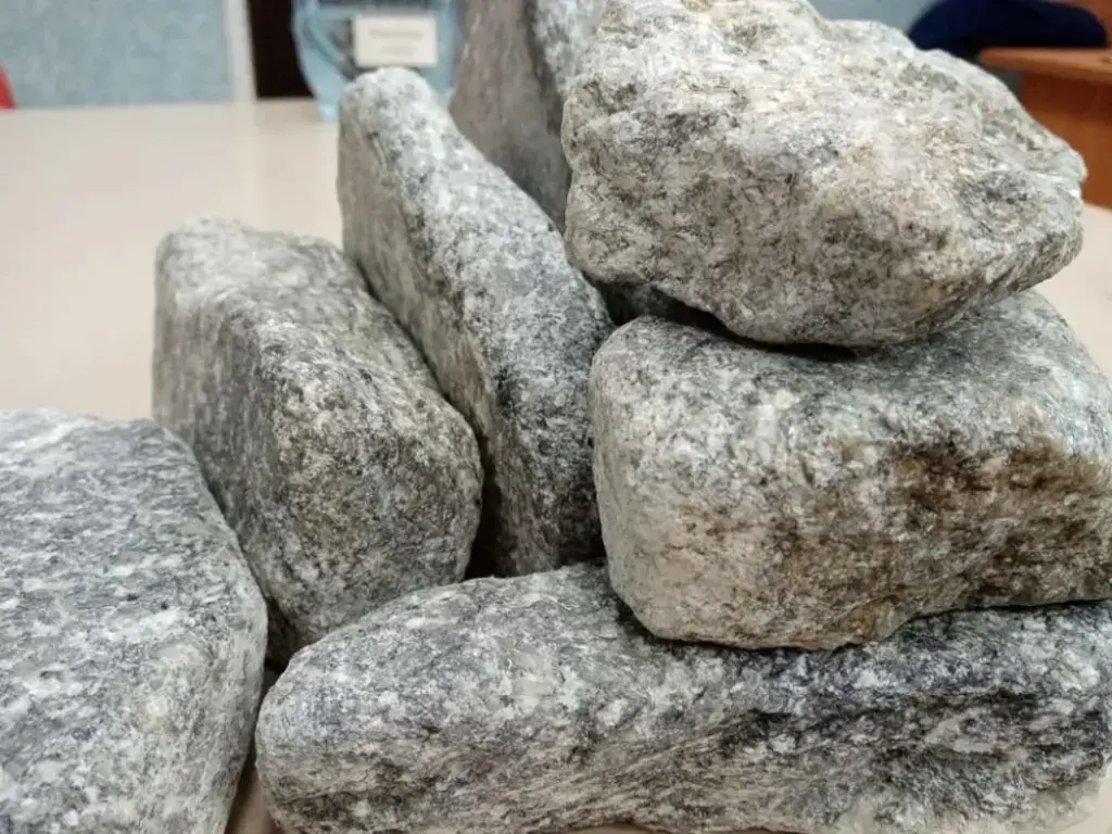 Талькохлорит шлифованный